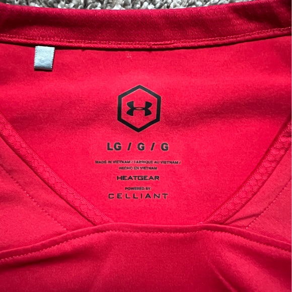 Under Armour Rush Celliant compression shirt. New without tags. - Picture 3 of 5